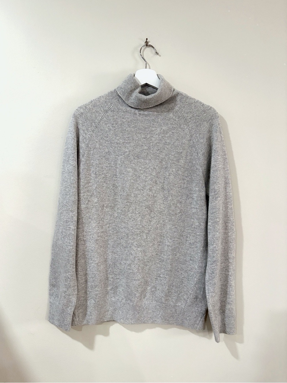 Club Monaco Cashmere Turtleneck Sweater Women M Heathered Gray Quiet Luxury